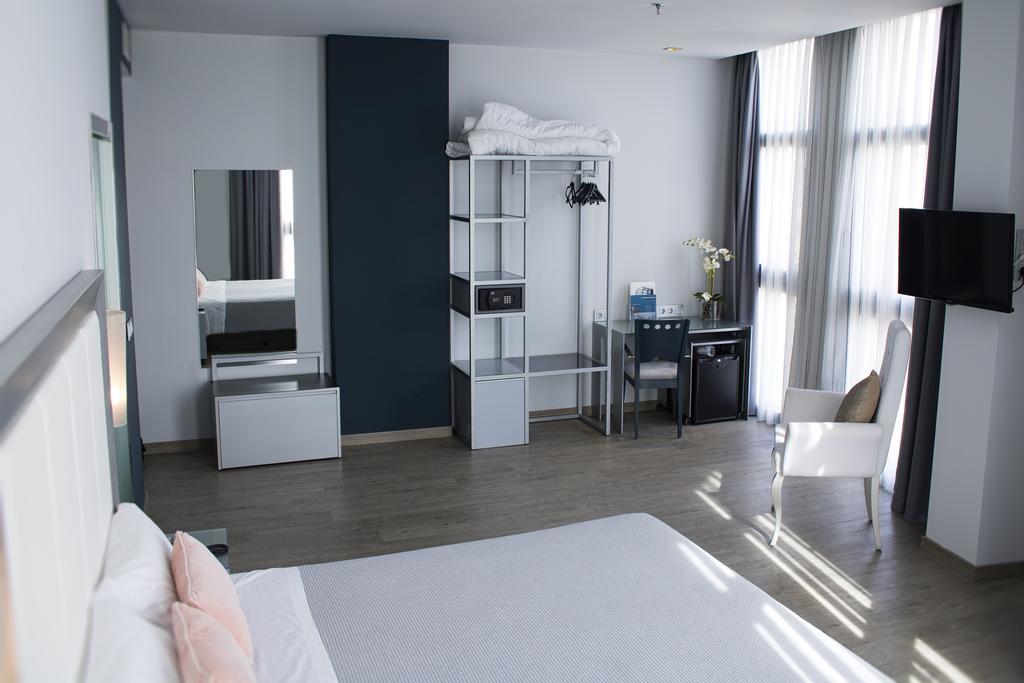 Hotel Santa Eulalia Puertollano Eksteriør billede